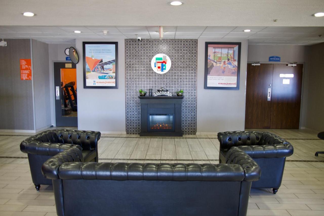 Howard Johnson By Wyndham Lexington Esterno foto
