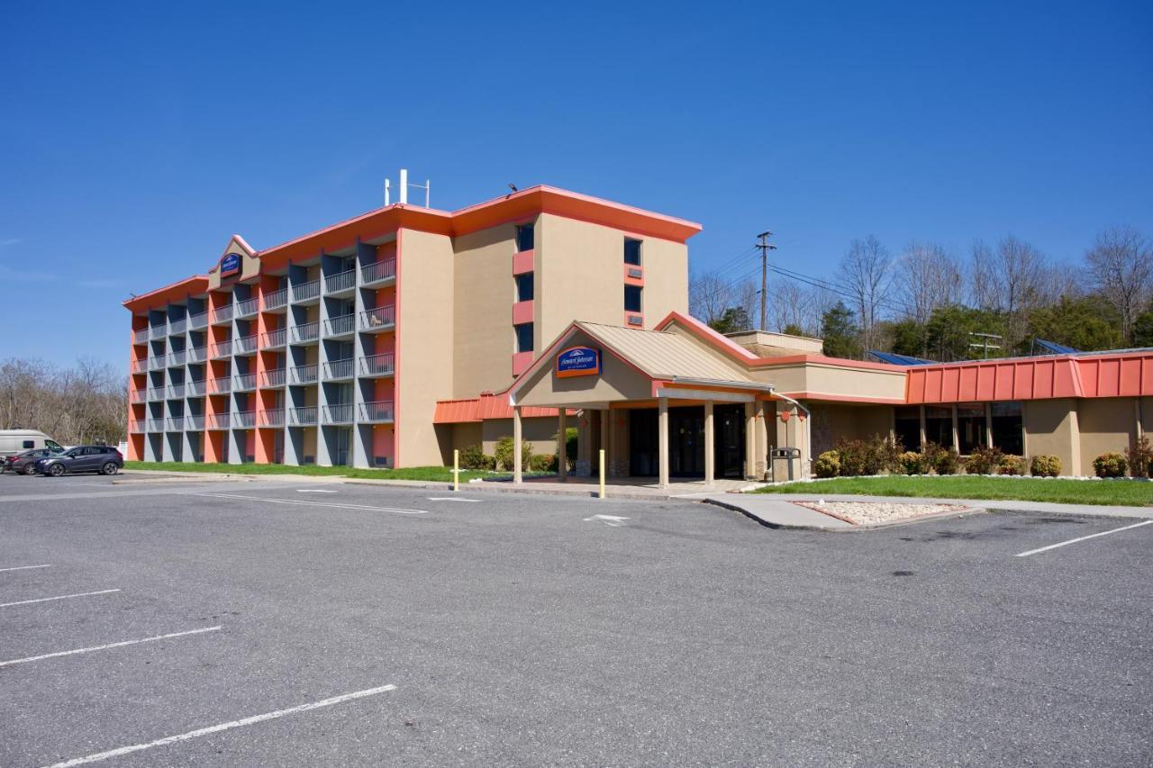 Howard Johnson By Wyndham Lexington Esterno foto